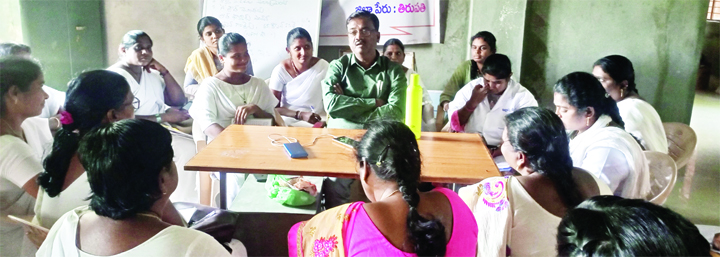 సీజనల్‌ వ్యాధులపై అవగాహన కల్పించాలి