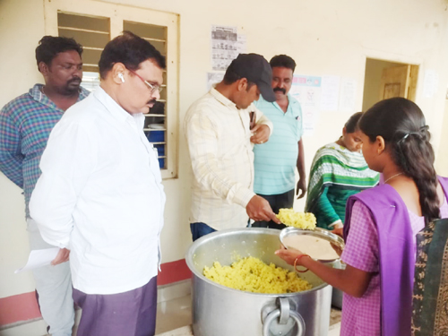 బాలల హక్కుల కమిషన్ సభ్యులు డాక్టర్ జె రాజేంద్రప్రసాద్