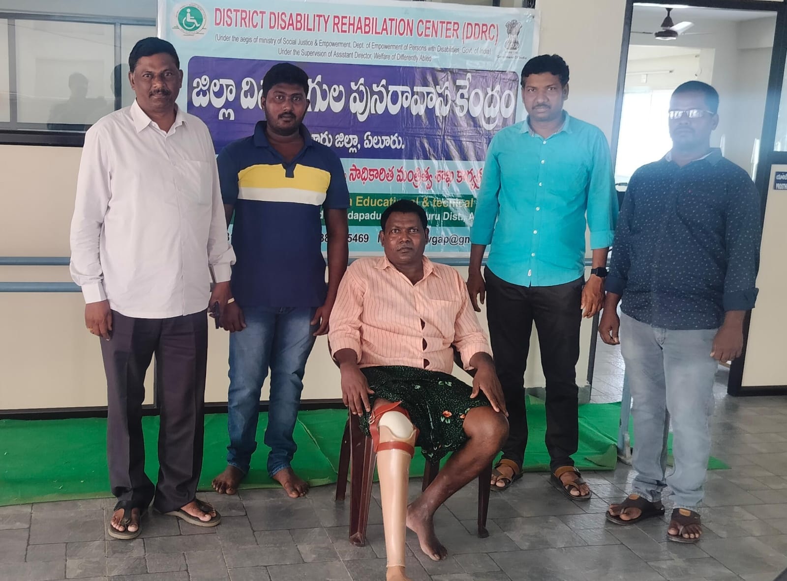 వికలాంగులకు కృత్రిమ అవయవాల పంపిణీ