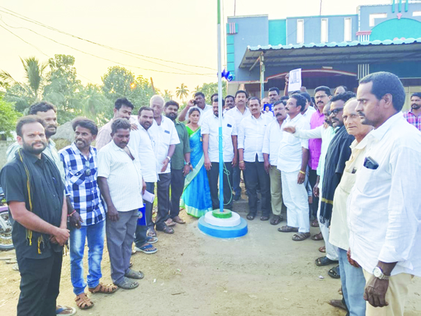 పలుచోట్ల 'వై ఎపి నీడ్స్‌ జగన్‌'