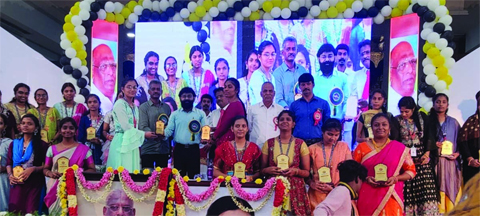 ఆర్కేలో ఘనంగా ఫ్రెషర్స్‌ డే