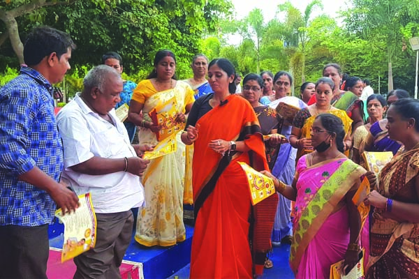 ప్రజల వద్దకు టిడిపి మినీ మేనిఫెస్టో