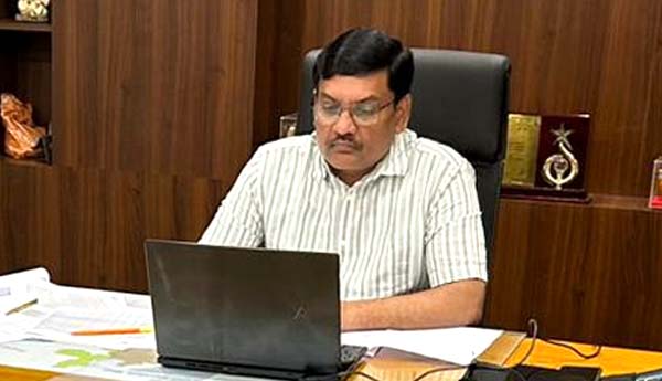 336 ఎండియు వాహనాల ద్వారా ఇంటింటికీ రేషన్‌ అందజేత : జెసి