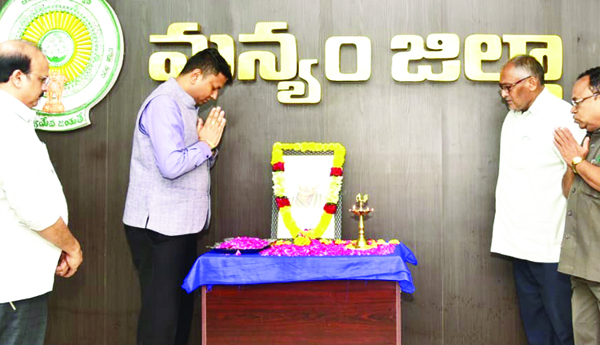 పొట్టి శ్రీరాములు జీవితం ఆదర్శనీయం