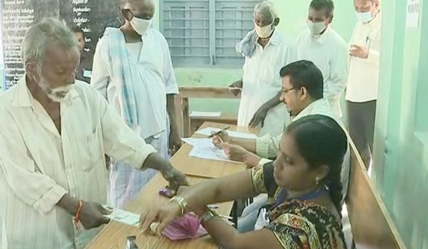 ముగిసిన తొలి దశ పంచాయతీ పోరు!