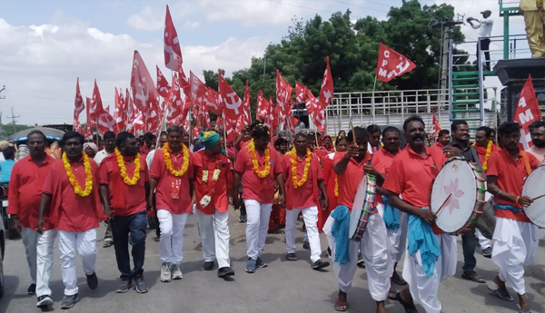 కనిగిరి పట్టణానికి చేరుకున్న సిపిఎం పోరుబాట పాదయాత్ర