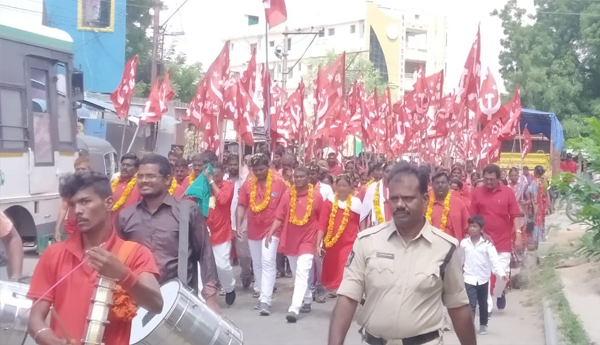 కనిగిరి పట్టణానికి చేరుకున్న సిపిఎం పోరుబాట పాదయాత్ర