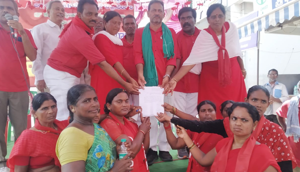 CPM-Porubata-Padayatra-in-kanigiri-prakasam-7th-day11