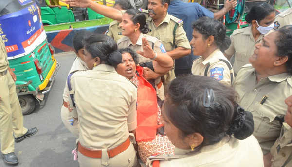 anganwadi-chalo-vijayawada-protest-1