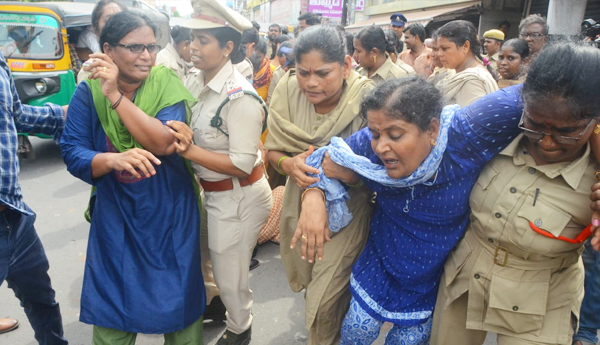 anganwadi-chalo-vijayawada-protest-1