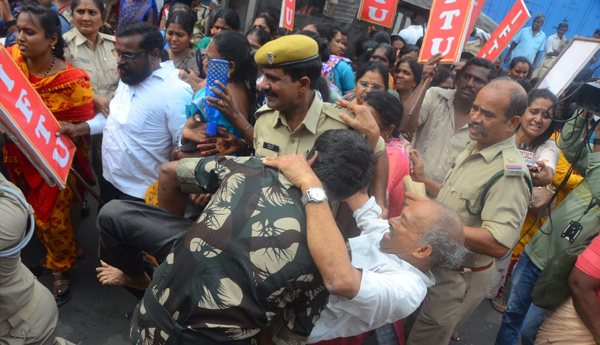 anganwadi-chalo-vijayawada-protest