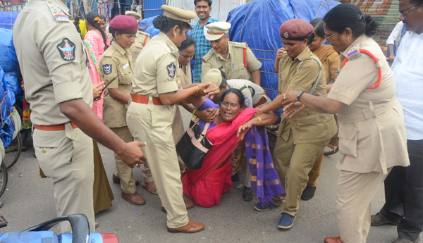 anganwadi-chalo-vijayawada-protest