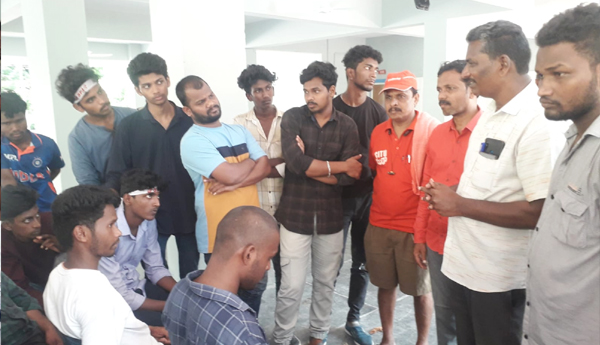 cpm-leader-meet-arrested-students-in-one-town-bsb