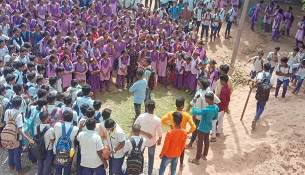 e education institutions bandh in kakinada routulapudi