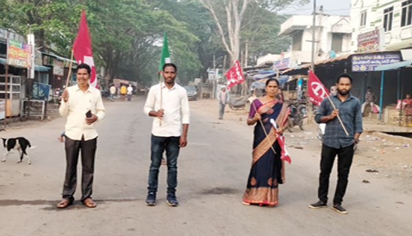 దేశ వ్యాప్త సమ్మె.. రాస్తారోకోలు.. బంద్‌లు.. అరెస్టులు.. చిత్రమాలిక.. 