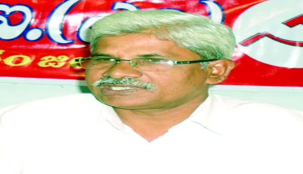 రైతును ఒంటరి చేసే కుట్రలు చెల్లవు