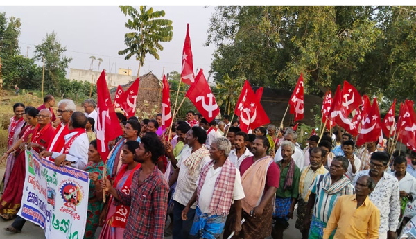 సాలూరు, మెంటాడలో ర్యాలీ నిర్వహిస్తున్న సిపిఎం నాయకులు, కార్యకర్తలు