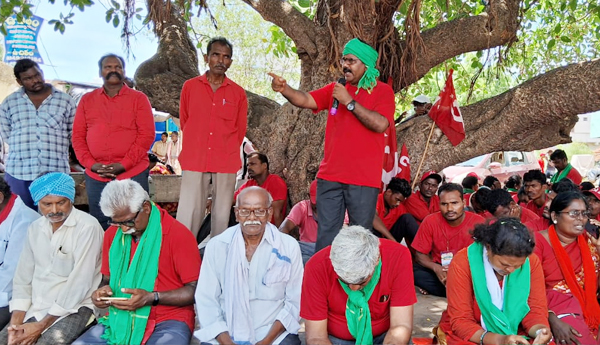 polavaram-porukeka-maha-padayatra-14th-day-meeting-vvr