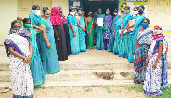 రాష్ట్ర వ్యాప్తంగా అంగన్వాడీల డిమాండ్స్ డే....