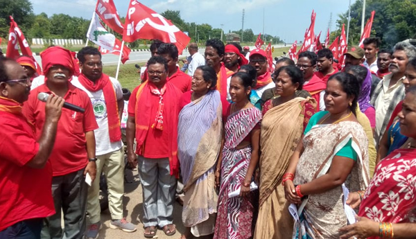 save-visakha-steel-plant-yatra-in-sklm-4th-day5