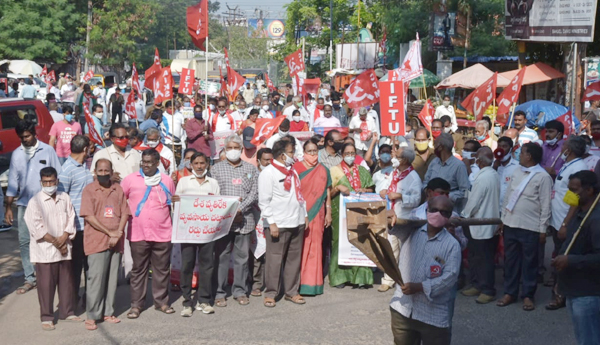 బంద్‌కు మద్దతుగా విజయవాడలో భారీ ర్యాలీ..