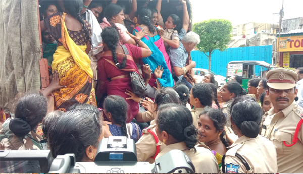 vja-supress-on-anganwadi-chalo-vijayawada8